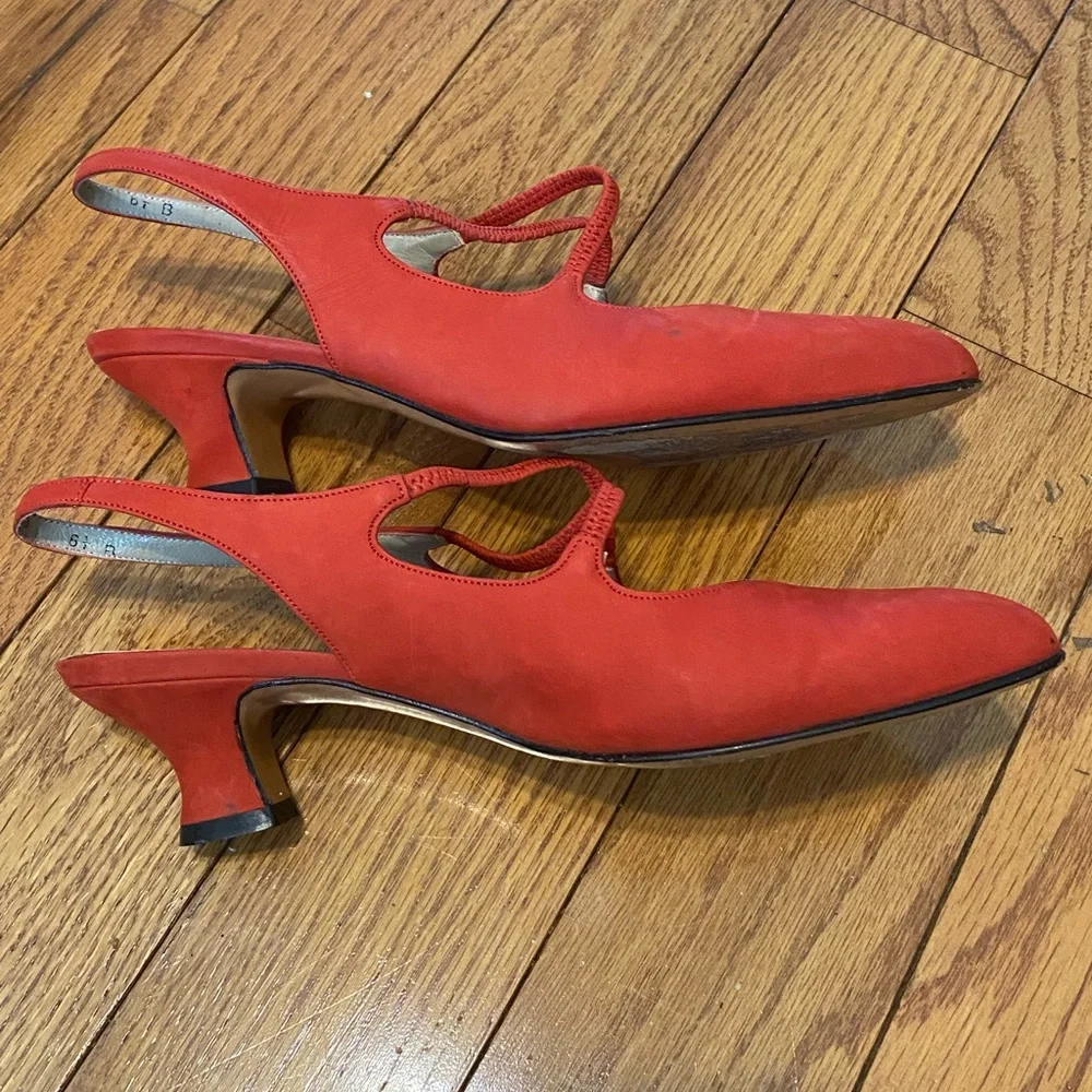 Women's Salvatore Ferragamo Double Strap Bow Red‎ Suede Heels Size 6.5